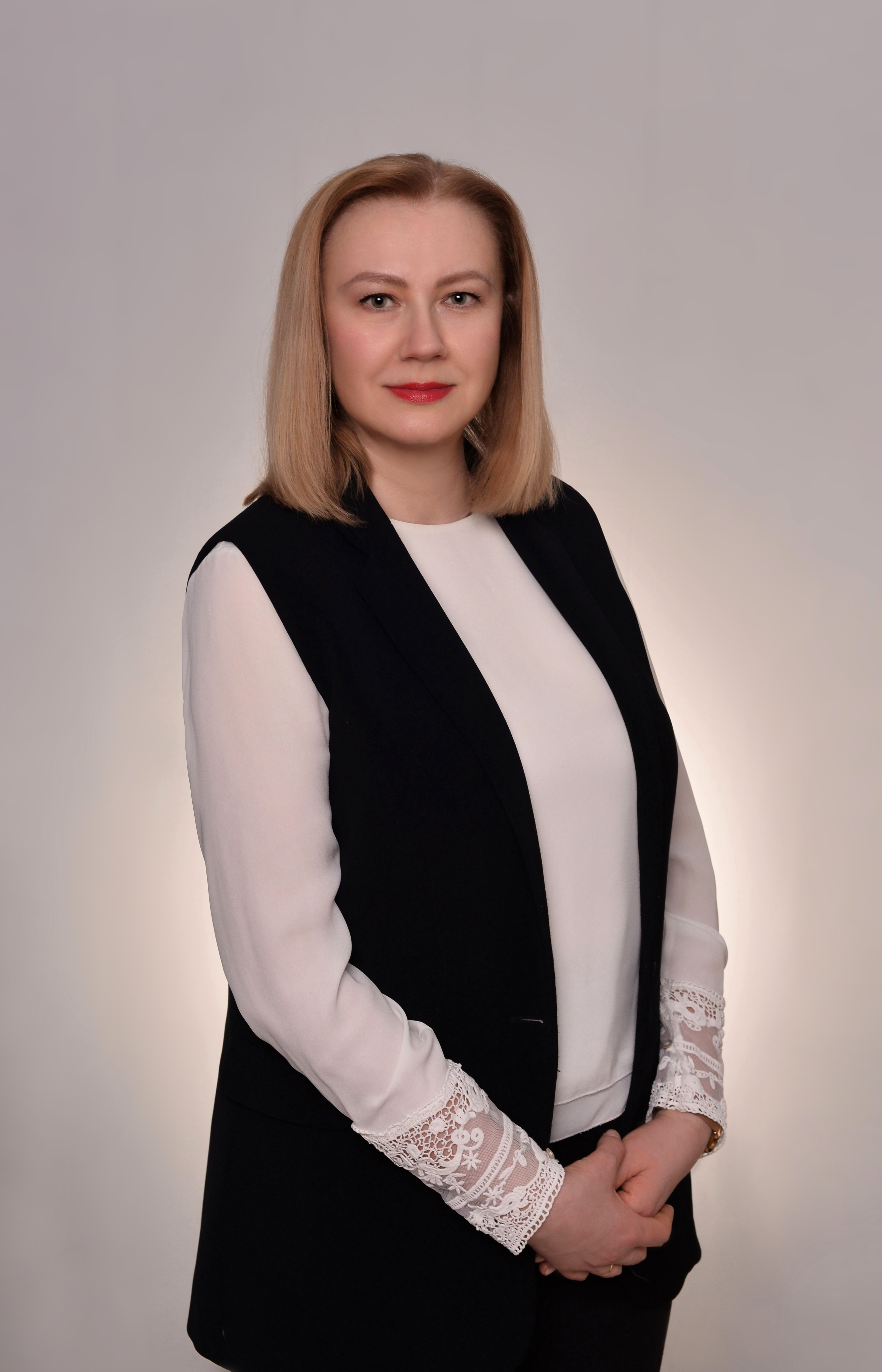 Ирина Головач — Адвокат